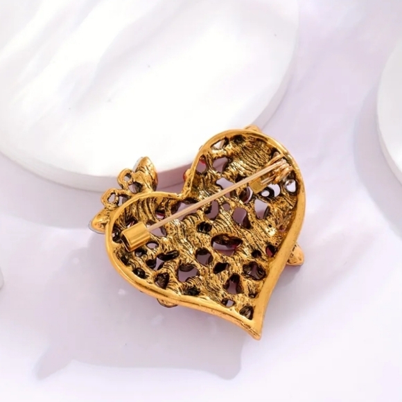 Red Rhinestone Butterfly Heart Brooch Pin - Picture 2 of 4